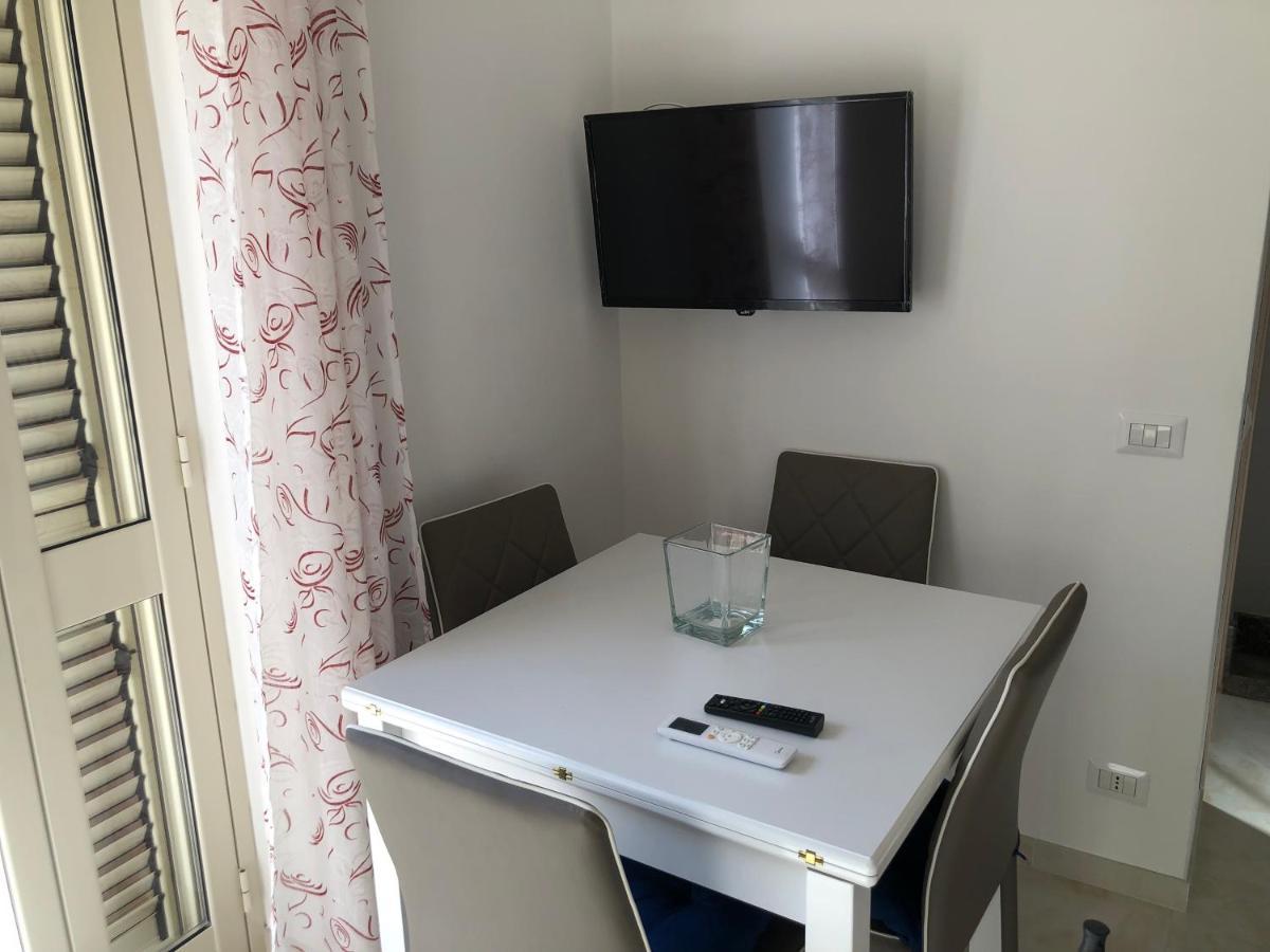 Hotel La Ginestra Giardini-Naxos Zewnętrze zdjęcie